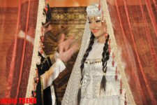 Новый клип Иззета Багирова и Аян Бабакишиевой (видео)