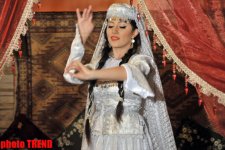 Новый клип Иззета Багирова и Аян Бабакишиевой (видео)