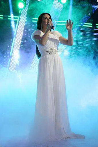 Только лучший должен отправиться на "Евровидение-2012" в Баку - Гюнешь (фотосессия)