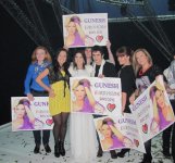 Только лучший должен отправиться на "Евровидение-2012" в Баку - Гюнешь (фотосессия)