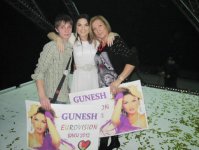 Только лучший должен отправиться на "Евровидение-2012" в Баку - Гюнешь (фотосессия)