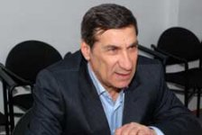 Трагедия в семье Арифа Гулиева: "Не дай Бог ни одному родителю увидеть смерть своего ребенка" (обновлено)