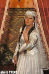 Аян Бабакишиева: "Азербайджанская национальная одежда делает женщину еще краше" (фотосессия)