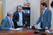 В Баку покажут "Дополнительное влияние" Эльхана Джафарова (фотосессия)