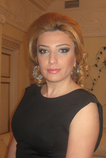 Смена имиджа необходима, чтобы вновь почувствовать вкус жизни - Лятафят Алекперова (фотосессия)