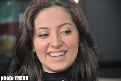 Аян Бабакишиева и кинокомпания "Бута фильм" реализовали оригинальный проект (фотосессия)