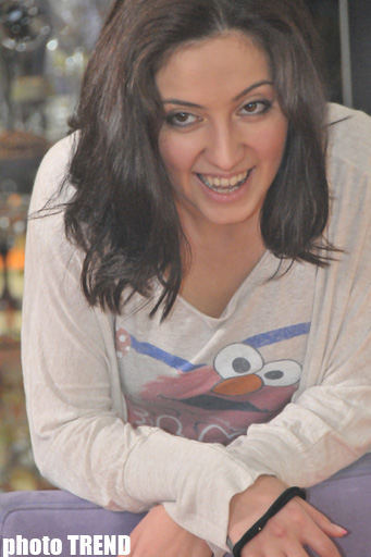 Аян Бабакишиева и кинокомпания "Бута фильм" реализовали оригинальный проект (фотосессия)