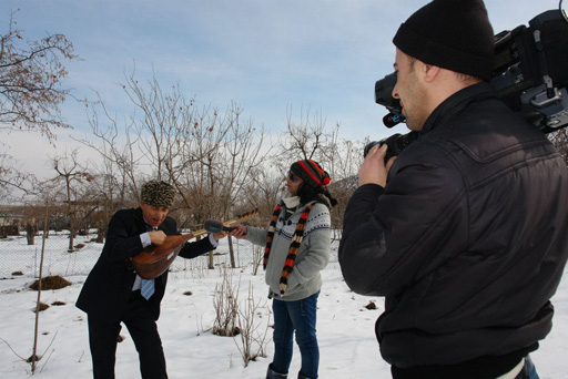 Телеведущий Забир Алиев о великолепии деревенской жизни: "Там все настоящее!" (фотосессия)