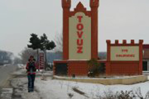 Телеведущий Забир Алиев о великолепии деревенской жизни: "Там все настоящее!" (фотосессия)