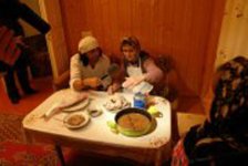 Телеведущий Забир Алиев о великолепии деревенской жизни: "Там все настоящее!" (фотосессия)