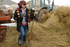 Телеведущий Забир Алиев о великолепии деревенской жизни: "Там все настоящее!" (фотосессия)