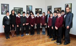 "Трагедия в Ходжалы" в работах юных художников (фотосессия)