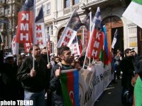 На центральной площади Стамбула начался митинг, посвященный 20-летию  Ходжалинского геноцида (ФОТО)