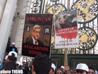 На центральной площади Стамбула начался митинг, посвященный 20-летию  Ходжалинского геноцида (ФОТО)