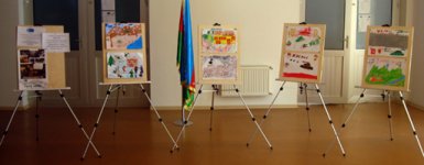 "ХОДЖАЛЫ - 20 лет трагедии" - в рисунках юных художников (фотосессия)
