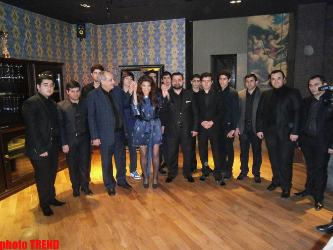 Хумар Гадимова представила философский проект "Крик любви" с участием Расима Балаева и Самира Джафарова (фотосессия)