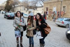 В древней части Баку состоится акция "Каждой женщине - по цветку" (фото)