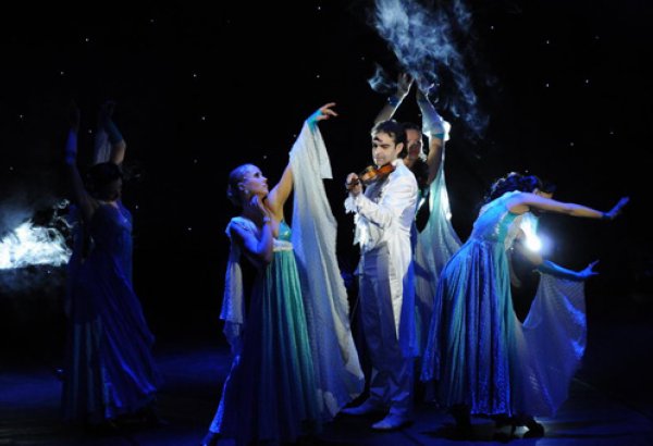 Азербайджанский виртуоз представит в Твери "Времена года"