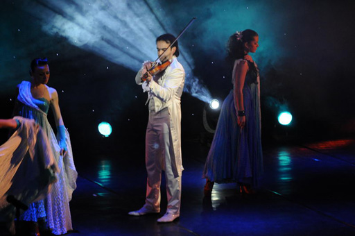 "Золотая скрипка" из Азербайджана покоряет Россию (фото)