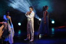 "Золотая скрипка" из Азербайджана покоряет Россию (фото)