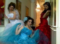 Телеведущая Айтадж Мамедова предстала в свадебном наряде (фотосессия)