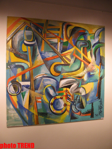 В Баку открылась выставка, посвященная памяти Эльмиры Гусейновой: "Моя мать рано ушла из жизни" (фотосессия)