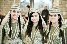 В Баку состоялся праздничный концерт "Чужих детей не бывает" (фотосессия)