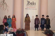 В Баку прошло дефиле азербайджанской национальной одежды - танцоры стали моделями (фотосессия)