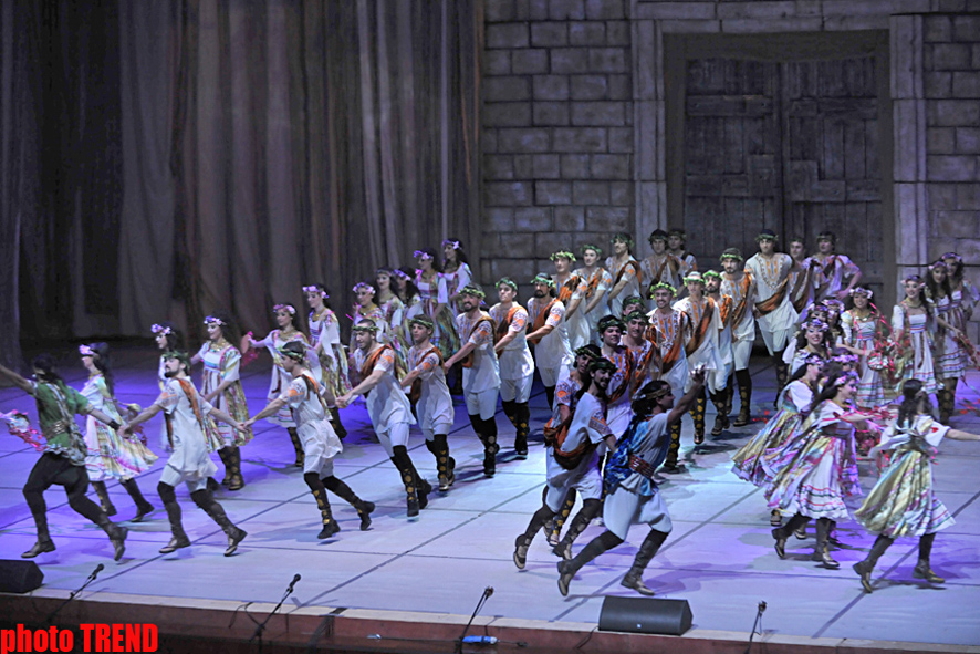 "Огни Анатолии" представили в Баку легендарную Трою (фотосессия)