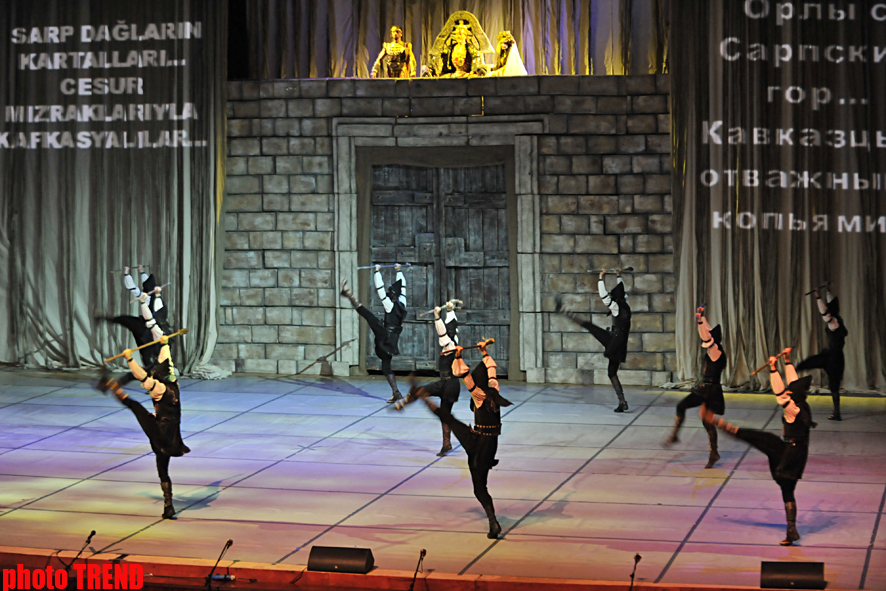 "Огни Анатолии" представили в Баку легендарную Трою (фотосессия)