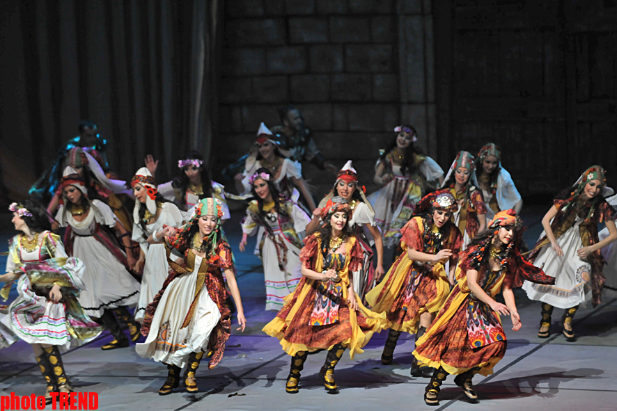 "Огни Анатолии" представили в Баку легендарную Трою (фотосессия)