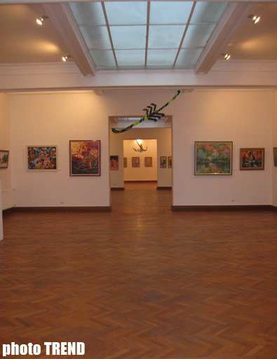 В Баку открылась выставка "Краски Новруза": "Тепло работ согреет души" (фотосессия)