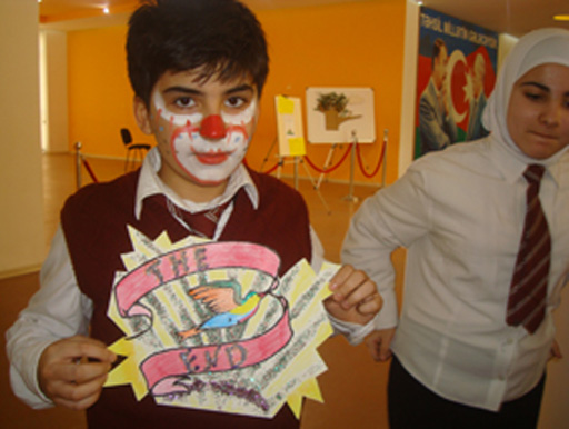 Самый вкусный праздник бакинских школьников (фотосессия)