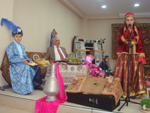 Самый вкусный праздник бакинских школьников (фотосессия)