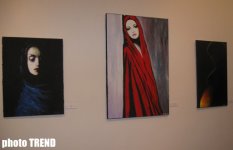 В Баку открылась выставка "Краски Новруза": "Тепло работ согреет души" (фотосессия)