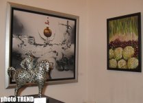 В Баку открылась выставка "Краски Новруза": "Тепло работ согреет души" (фотосессия)