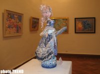 В Баку открылась выставка "Краски Новруза": "Тепло работ согреет души" (фотосессия)