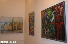 В Баку открылась выставка "Краски Новруза": "Тепло работ согреет души" (фотосессия)