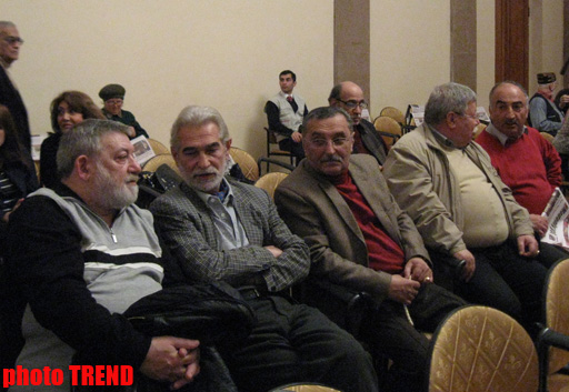 В Баку отметили 75-летие Фикрета Ахадова: "Художник - счастливый человек" (фотосессия)