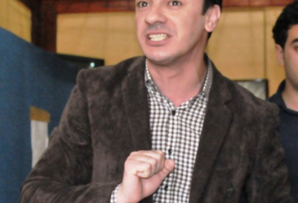 Благодаря КВН стал более оперативным и остроумным - Акпер Ализаде (фотосессия)