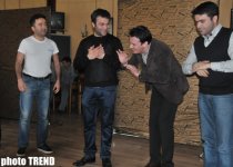 Благодаря КВН стал более оперативным и остроумным - Акпер Ализаде (фотосессия)