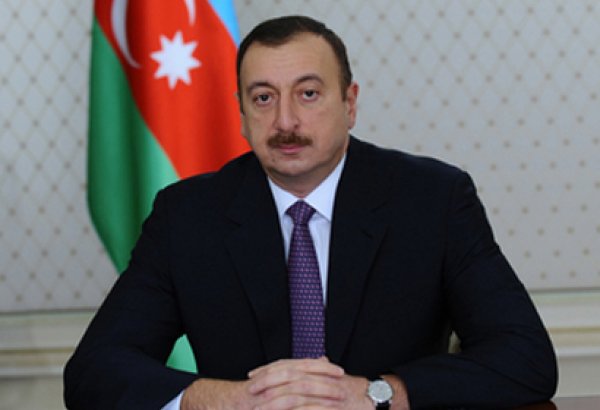 Президент Ильхам Алиев поздравил азербайджанский народ по случаю праздника Рамазан