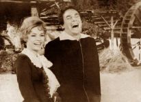 Как всемирно известный азербайджанец из Франции вернул Бельмондо на сцену (фото)