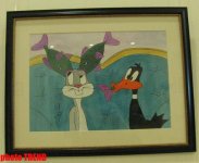 Юная художница Айгюль Мехдиева и ее герои (фотосессия)