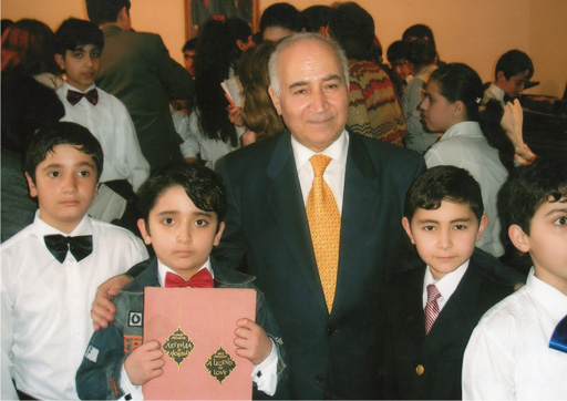 Рамиз Гулиев-65: "Тар мне казался НЛО" - веселое интервью с серьезным человеком (фотосессия)