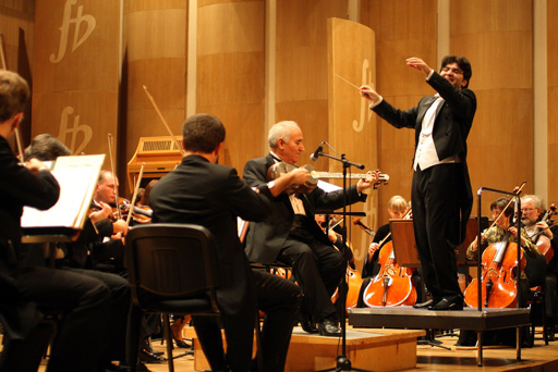 Рамиз Гулиев-65: "Тар мне казался НЛО" - веселое интервью с серьезным человеком (фотосессия)