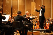 Рамиз Гулиев-65: "Тар мне казался НЛО" - веселое интервью с серьезным человеком (фотосессия)