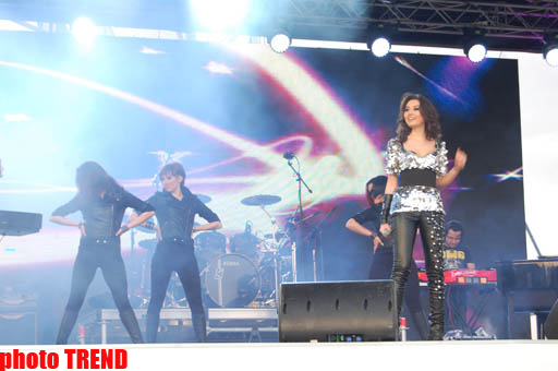 В Баку состоялся грандиозный концерт с участием звезд, посвященный "Евровидению-2012" (фотосессия)