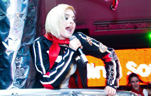 Мина Советская выступила с первомайским концертом (фотосессия)