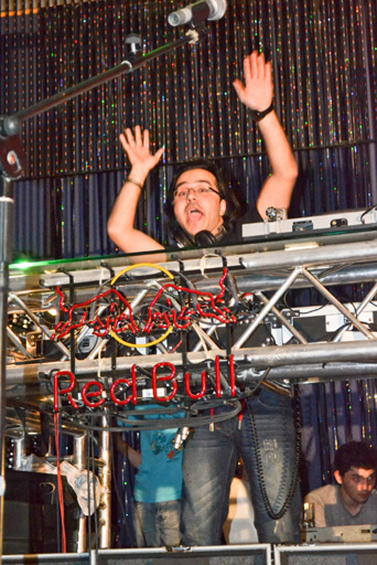 Мина Советская выступила с первомайским концертом (фотосессия)